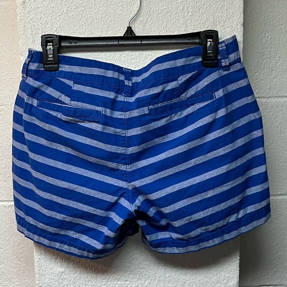 Old Navy Blue Striped Women's Shorts - Picture 3 of 4